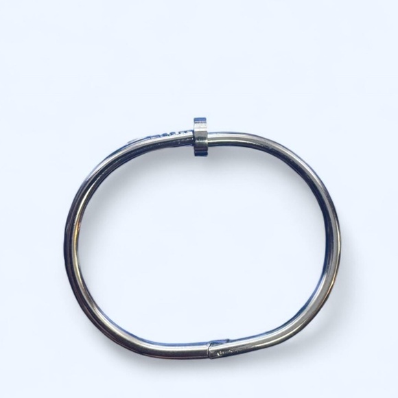 Nail set - Picture 2 of 5